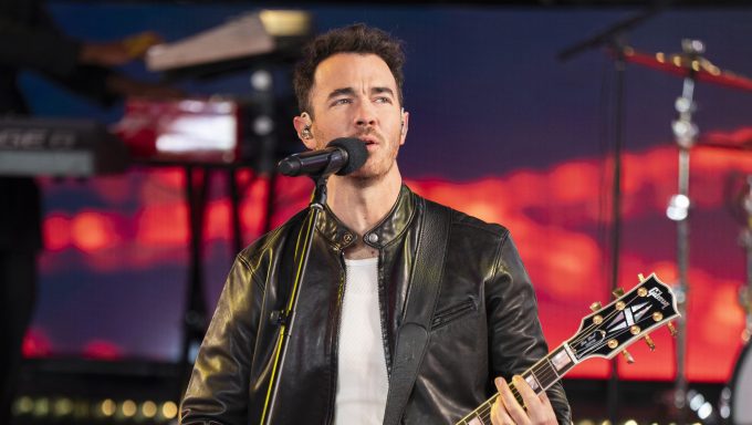 Does Kevin Jonas Sing? Why He Waited This Long to Perform a Solo – Hollywood Life