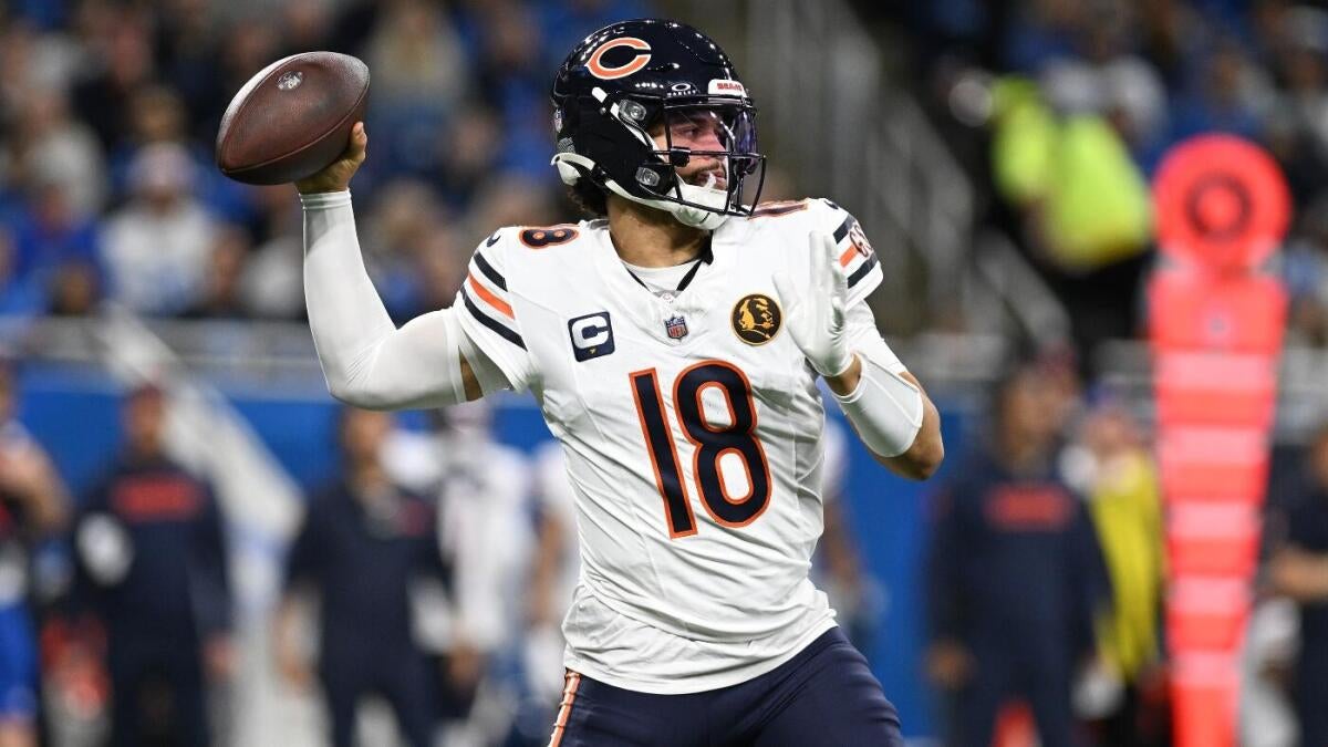 Free 2025 NFL betting picks, predictions: Target Packers, Justin Jefferson, Caleb Williams in NFC North bets