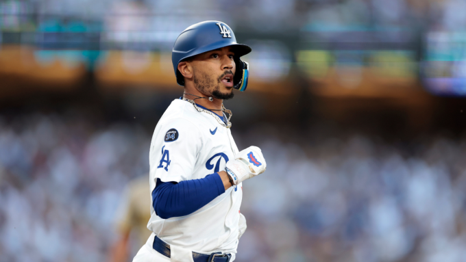 MLB trends: Mookie Betts' slump, Andrew Vaughn's breakout and how the Rangers blew an easy deadline upgrade