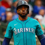Mariners' Victor Robles suspended after throwing bat toward pitcher following near-HBP in rehab game
