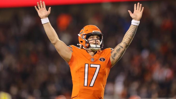 Quarterback Tyson Bagent gets emotional after making history with Bears in signing extension