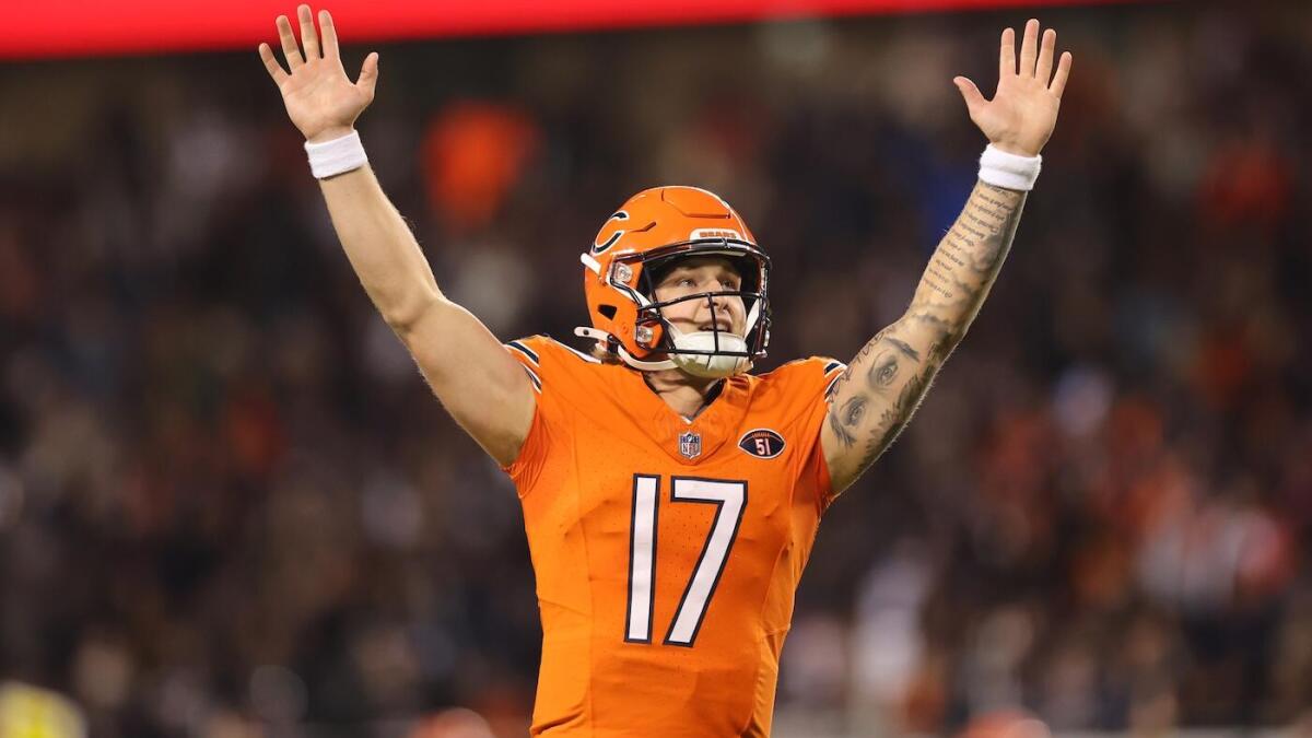 Quarterback Tyson Bagent gets emotional after making history with Bears in signing extension