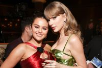 Selena Gomez & Taylor Swift 'Bonded' Over Jonas Brother Breakups