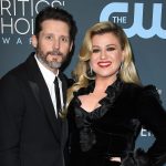 Why Did Kelly Clarkson and Brandon Blackstock Divorce? Inside Breakup – Hollywood Life