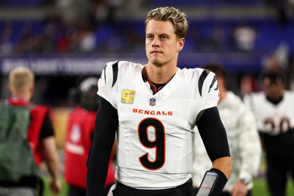 BALTIMORE, MARYLAND - NOVEMBER 7: Joe Burrow #9 of the Cincinnati Bengals warms up prior to an NFL football game against the Baltimore Ravens at M&T Bank Stadium on November 7, 2024 in Baltimore, Maryland. (Photo by Kevin Sabitus/Getty Images)