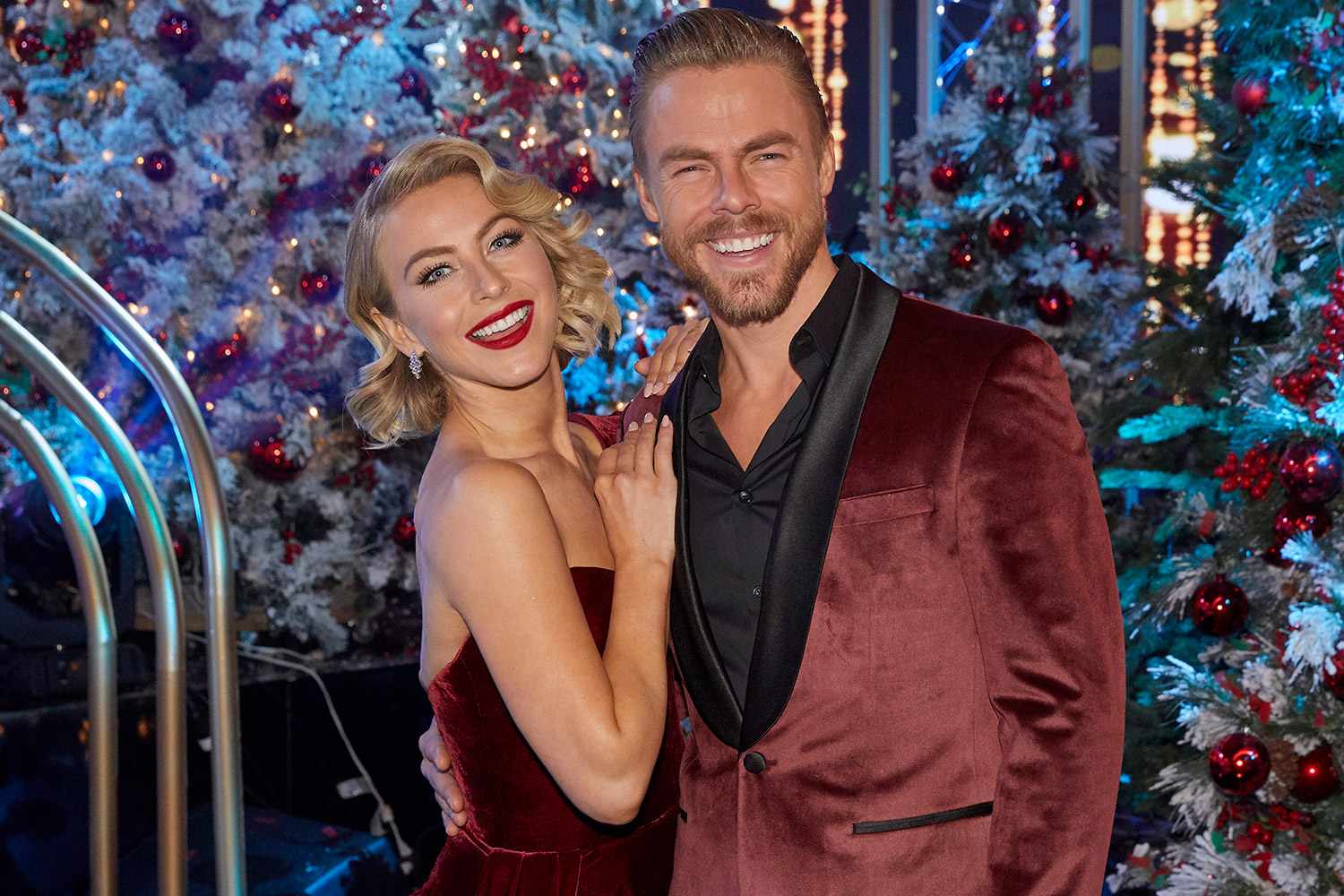 Julianne and Derek Hough's sisters sad over not sharing Hollywood success