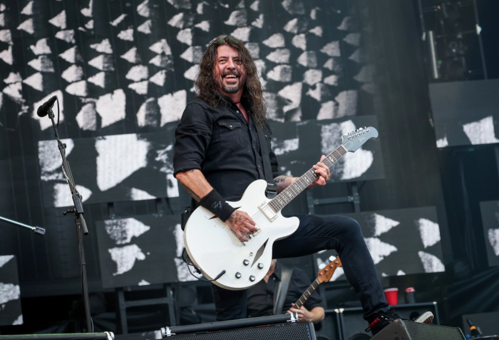LONDON, ENGLAND - JUNE 20: Dave Grohl of The Foo Fighters performs on stage at London Stadium on June 20, 2024 in London, England. (Photo by Kevin Mazur/Getty Images for Foo Fighters)