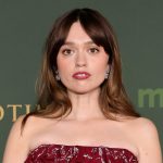 Learn About Her Parents, Siblings & More – Hollywood Life