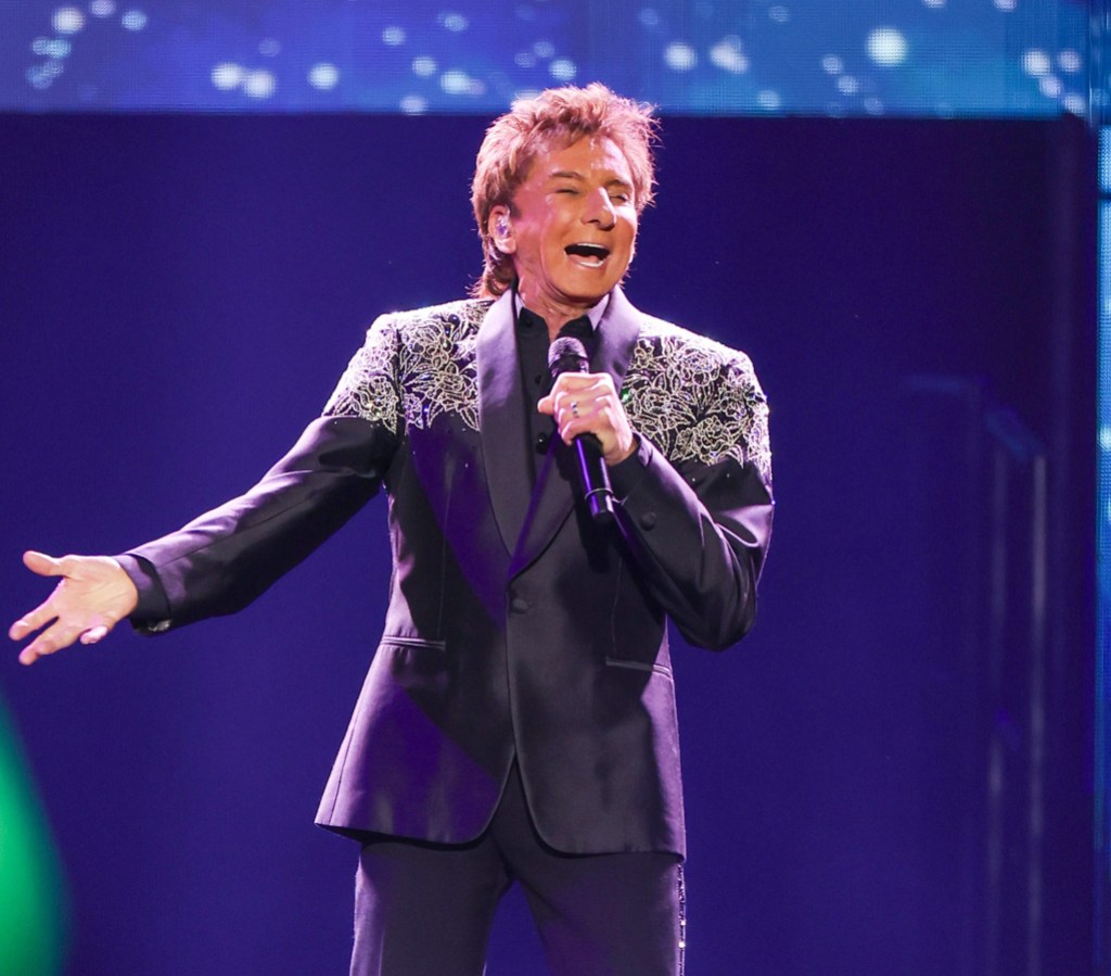 Barry Manilow’s Husband: Get to Know Garry Kief & Learn About His Past Marriage