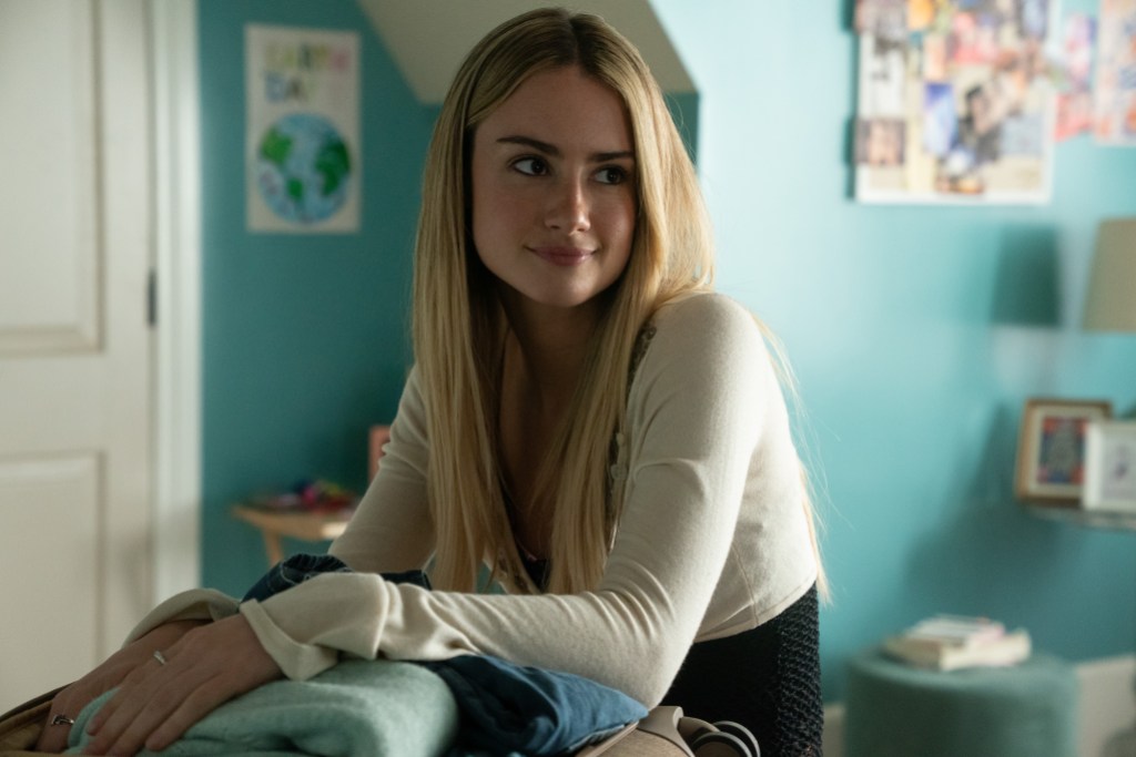 TELL ME LIES - “You F*cked It, Friend” - Back at Baird College for spring semester, Lucy and Stephen promise things will be different this time. (Disney/Ian Watson) GRACE VAN PATTEN