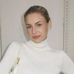 @carolinemaggs / Warrior Network Agency