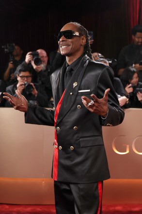 BEVERLY HILLS, CALIFORNIA - JANUARY 11: (FOR EDITORIAL USE ONLY) Snoop Dogg attends the 83rd annual Golden Globe Awards at The Beverly Hilton on January 11, 2026 in Beverly Hills, California. (Photo by Kevin Mazur/Getty Images)