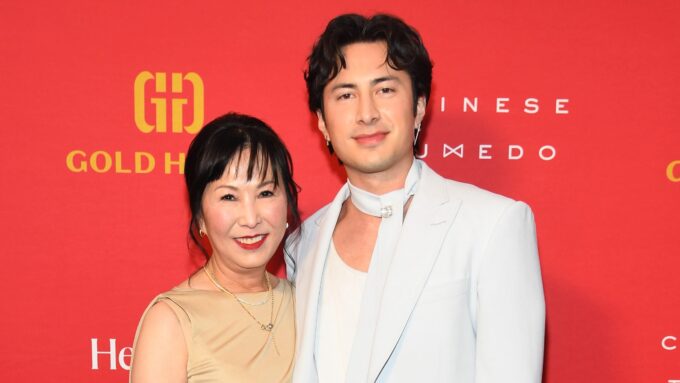 Meet the ‘Heated Rivalry’ Star’s Mom & Dad – Hollywood Life